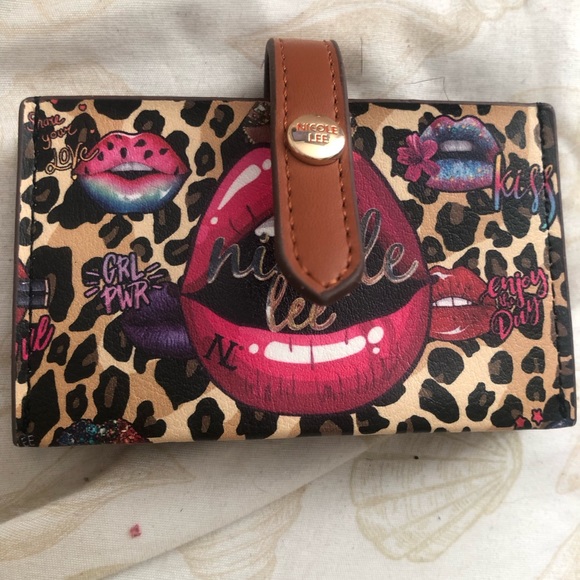 Card holder - Picture 3 of 3